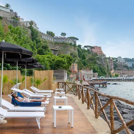 فندق Lorelei Londres 5*