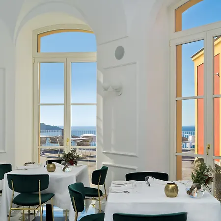 Lorelei Londres فندق 5*