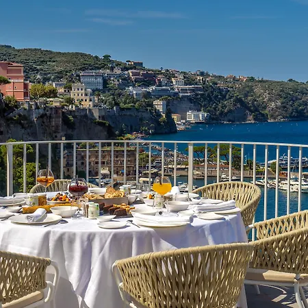 Lorelei Londres 5* سورينتو